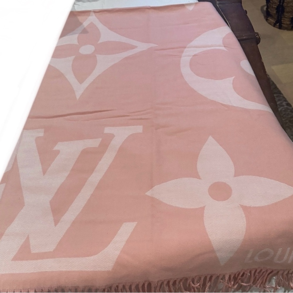 LV SCARF - soft material